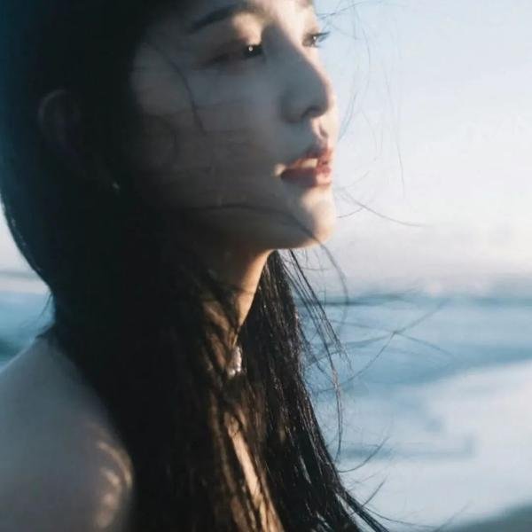 牧蜂姑娘